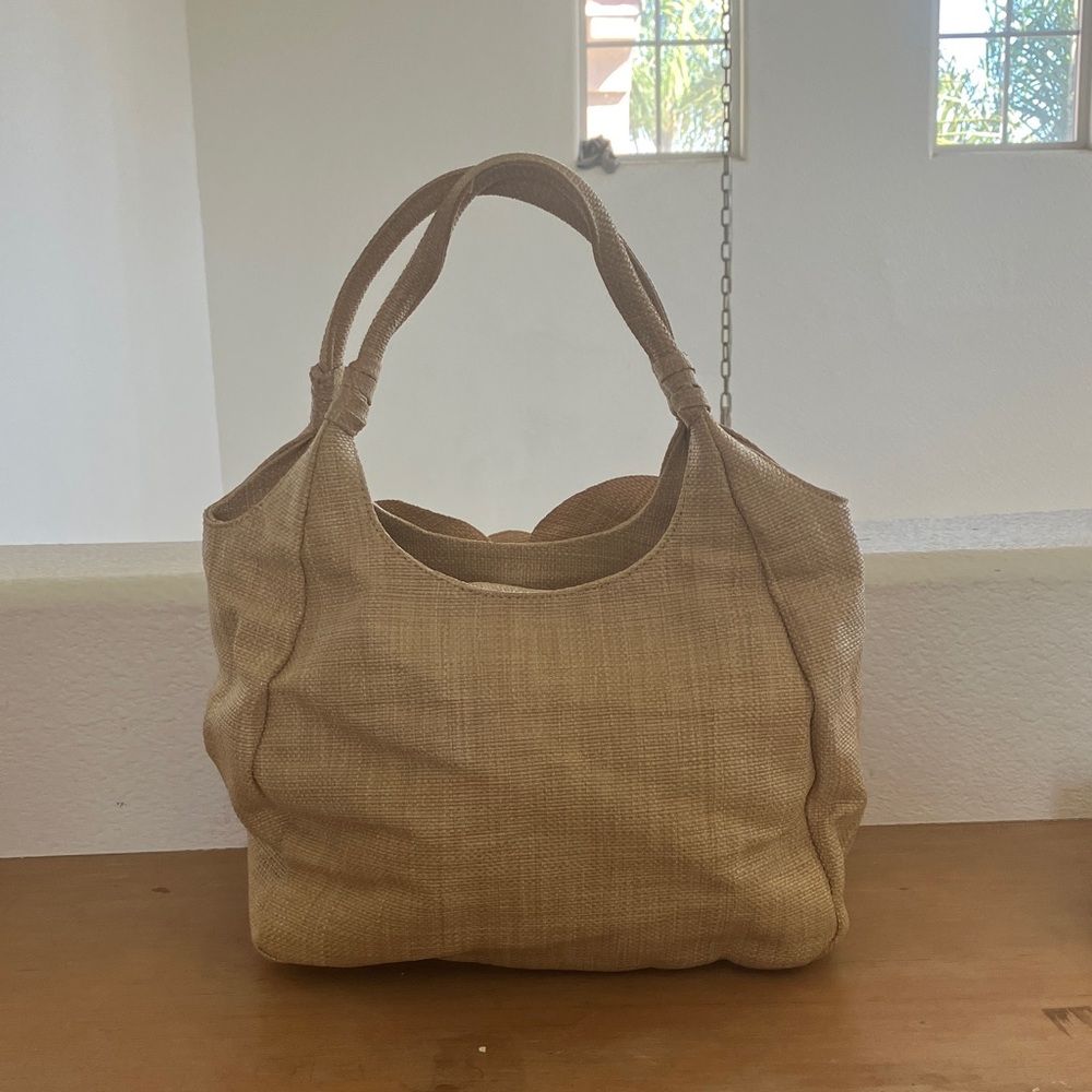 Handbag with Large Flower Accent - Beige Woven Tote - Picture 2 of 8